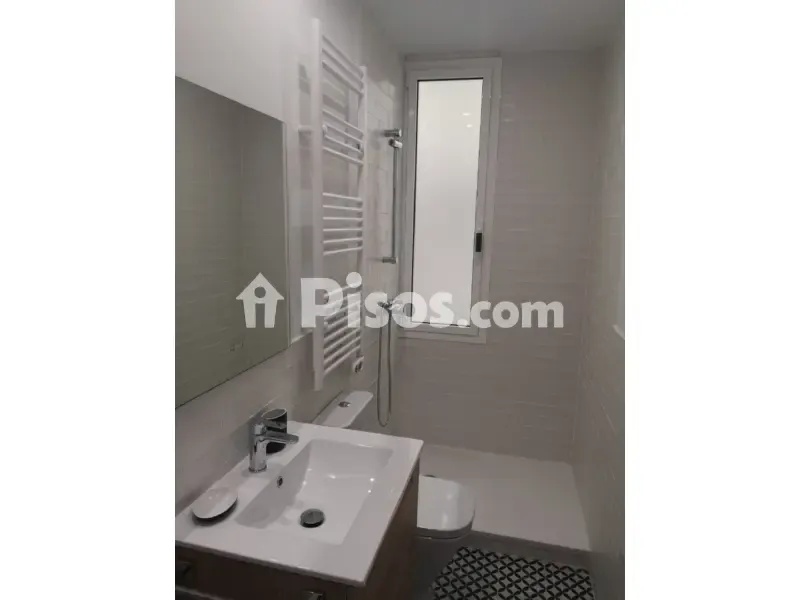 Bathrooms - Fully Furnished Flat with Balcony in Chamberí