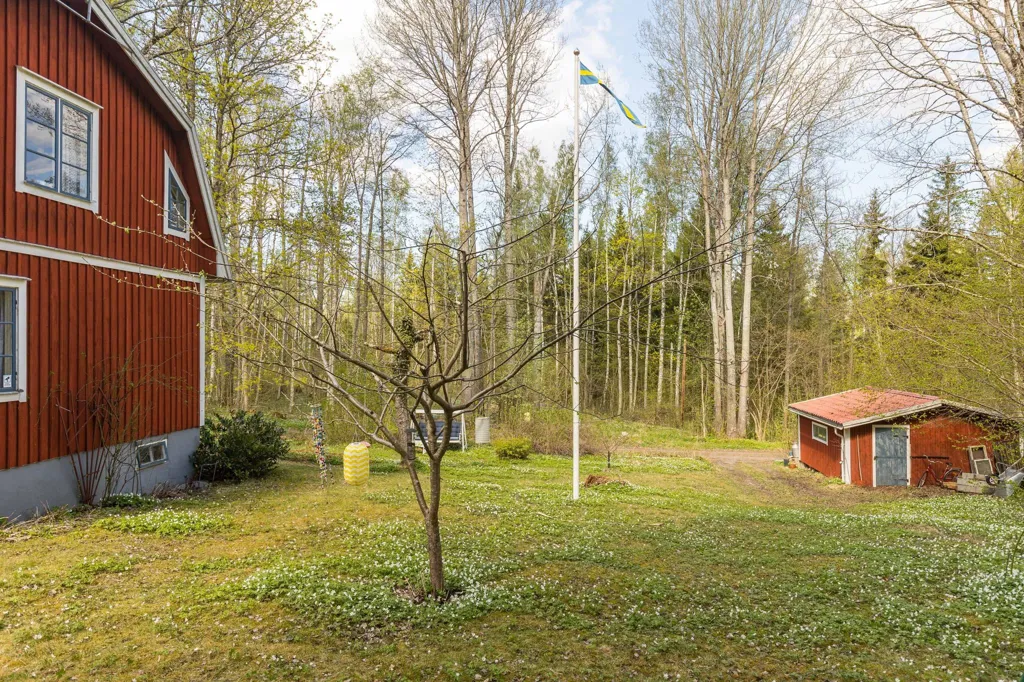 Jardin - Charming Cottage with Natural Setting in Ängsbacka