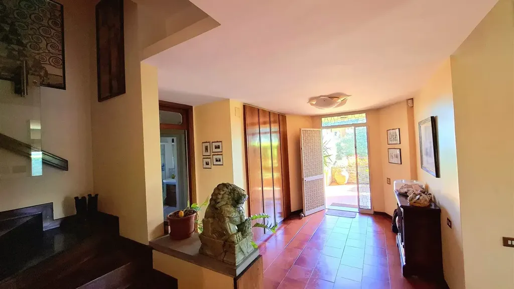 Esik - Luxury Villa with Garden in Marignolle, Florence