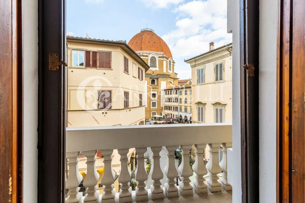 Balcon - Luxury Flat with Medici View in Florence
