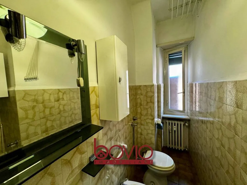 Salles de bain - Apartment with Balcony in Barriera Milano, Turin