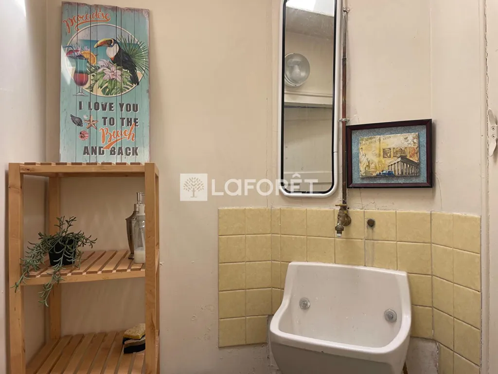Bagni - Service Room with Eiffel View in Paris 15th