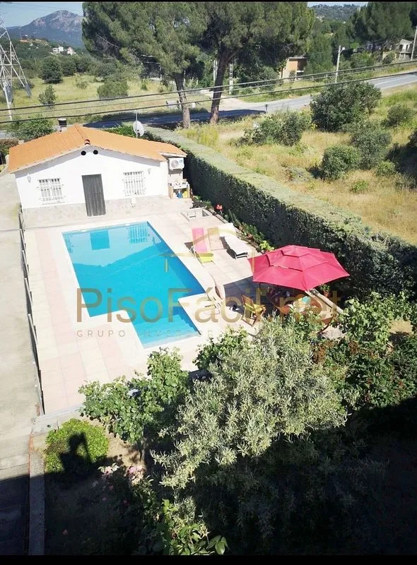 Õhuvaade - Chalet with Pool in El Tiemblo, Ávila