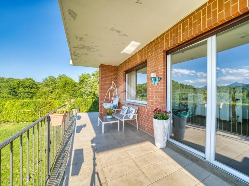 Balcon - Panoramic Villa with Pool in Reano