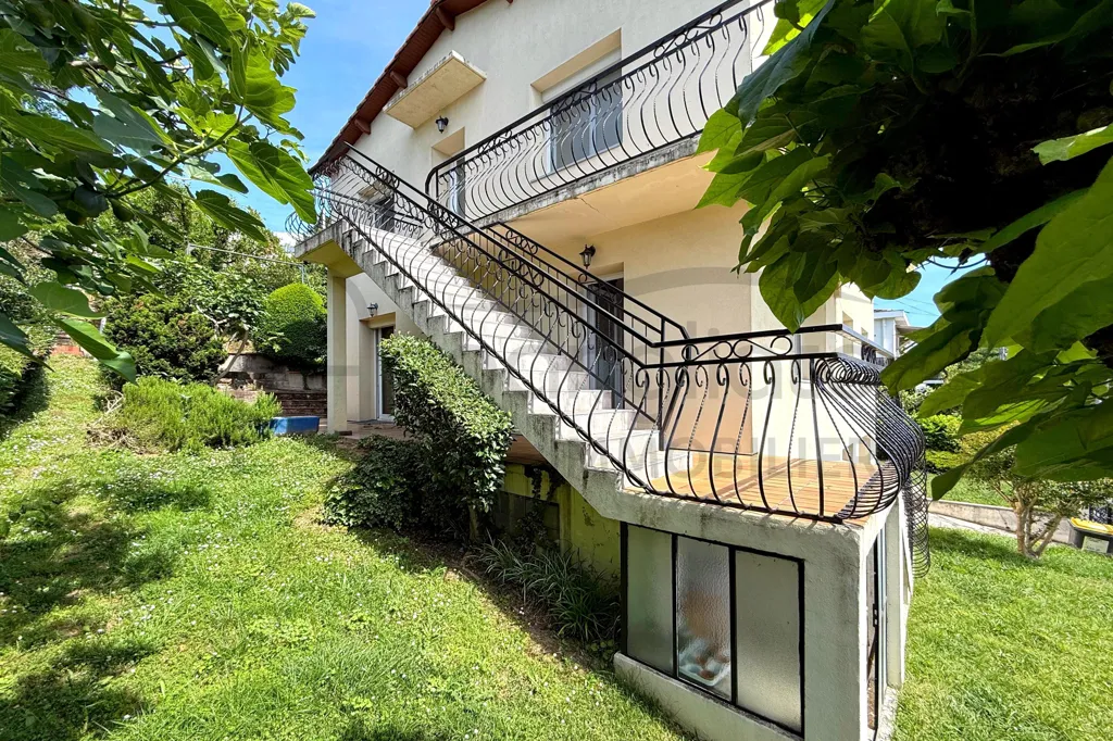 Rooms - Individual House with Garage in Blagnac
