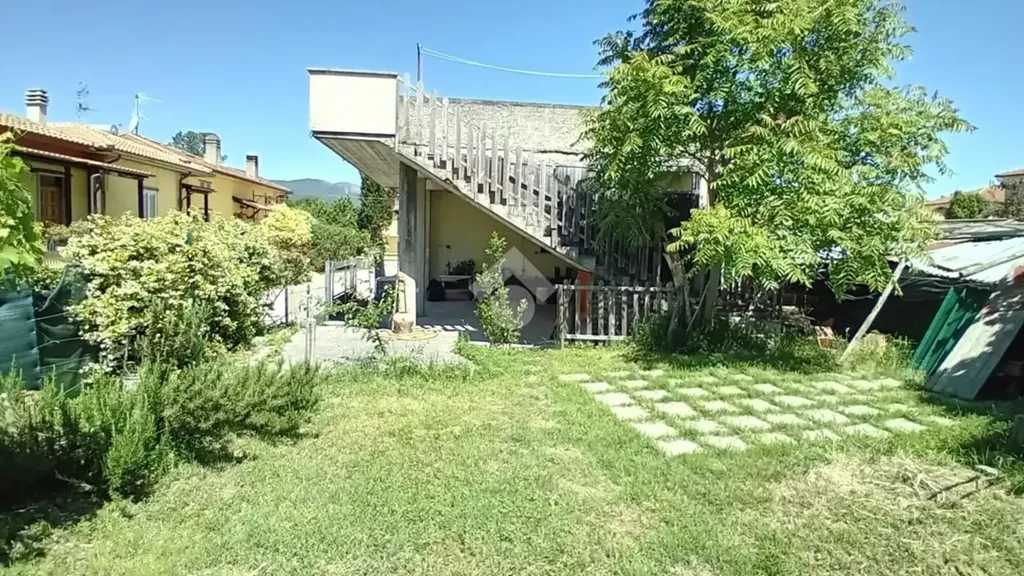 Aed - Two-Bedroom Apartment with Garden in Spoleto