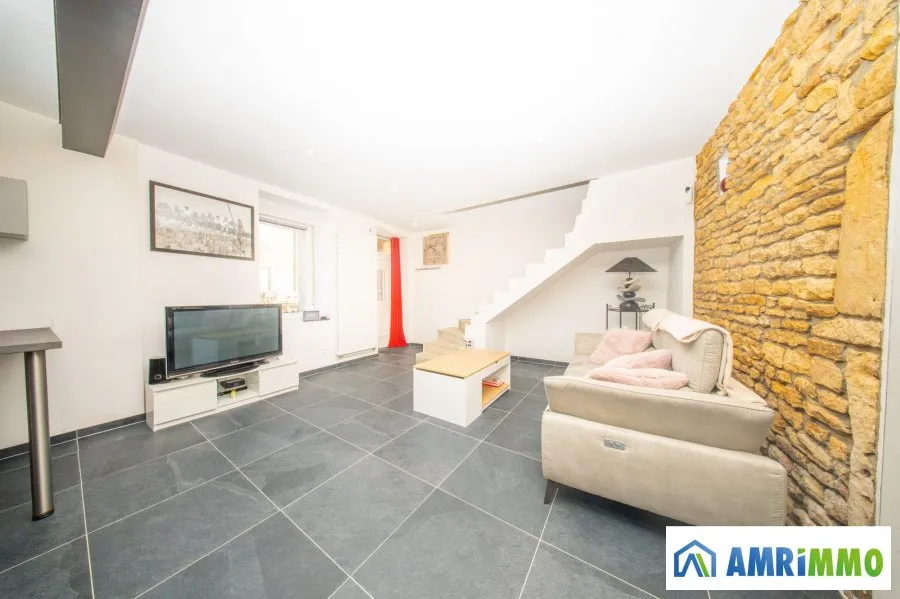 Séjour - Maison Rénovée avec Jardin à Mercy-le-Haut
