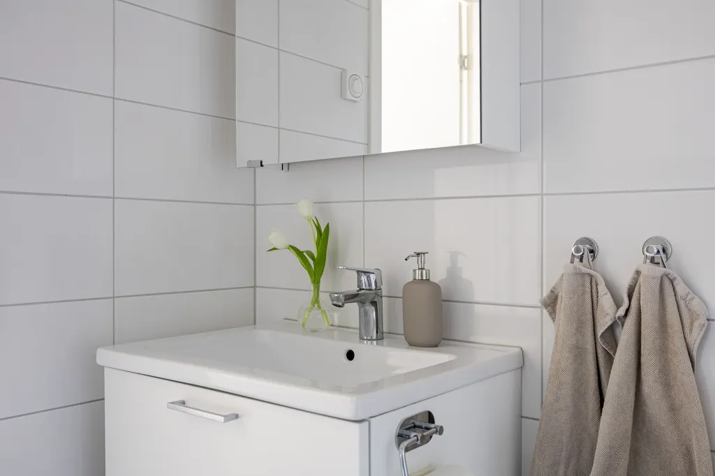 Salles de bain - Modern Flat with Private Terrace in Djurängen