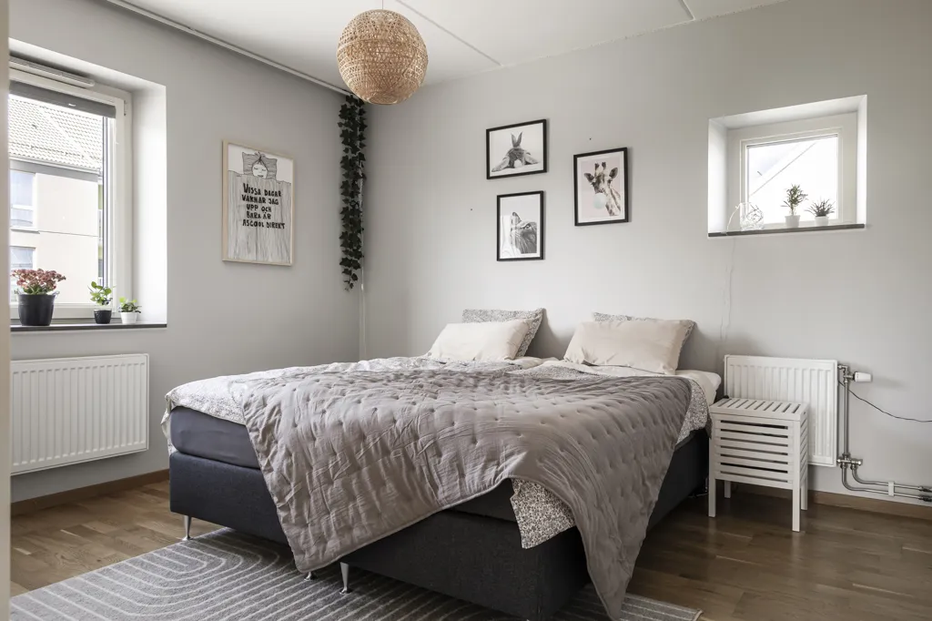 Chambres - Apartment with Balcony in Gråbo Centre