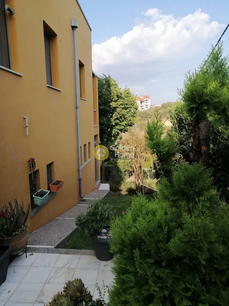 4-room house in GR