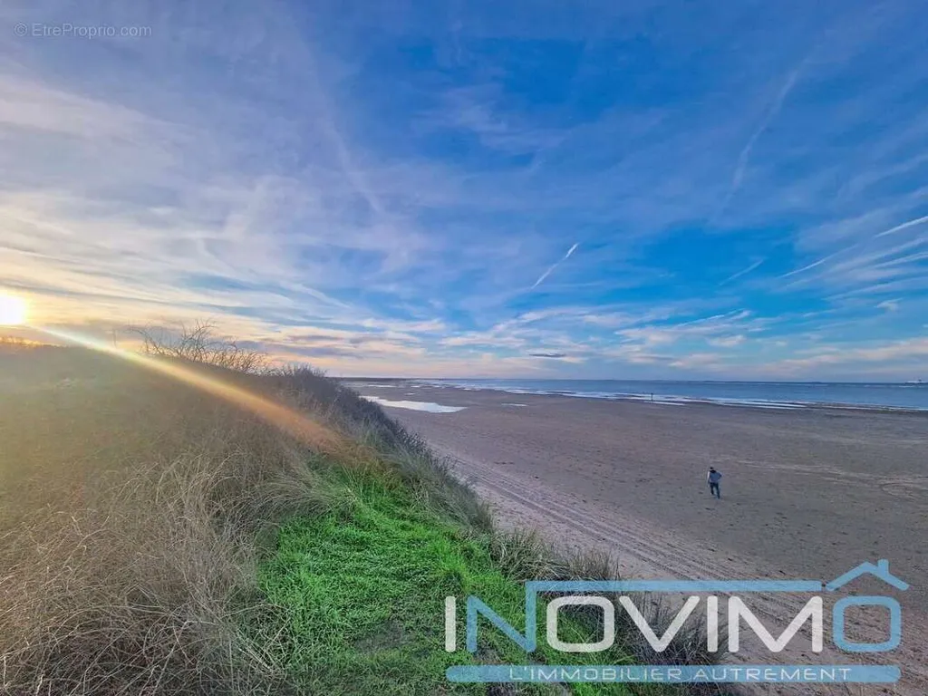Constructible Plot with Beach Proximity in Oye-Plage