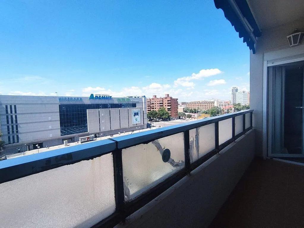 Apartment with Balcony in Benicalap, Valencia