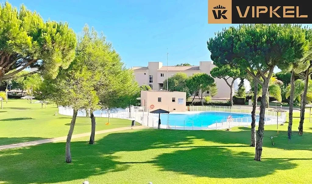 Pool - Penthouse with Pool and Golf View in Novo Sancti Petri
