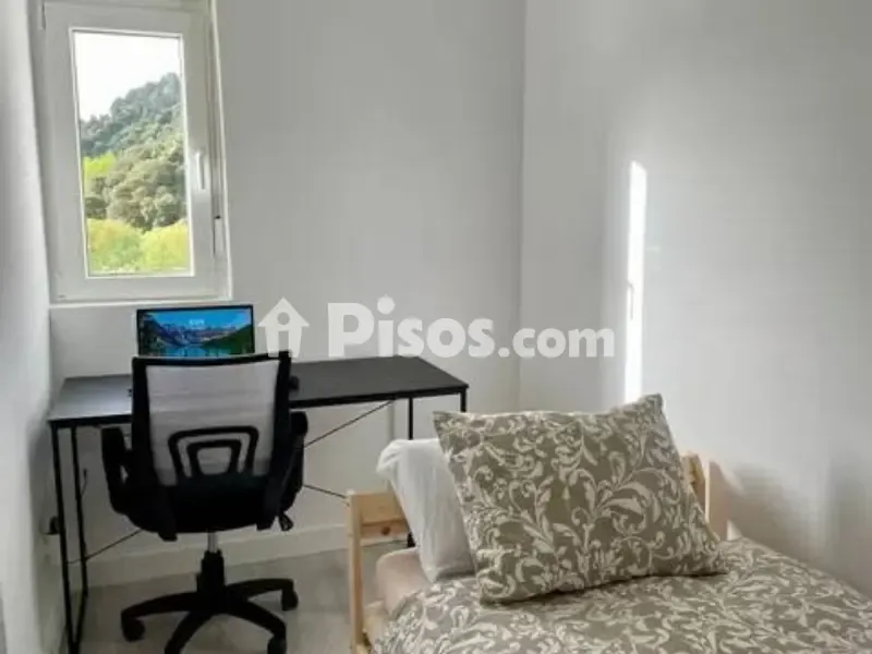 Bedrooms - Reformed Apartment with River View in City Centre