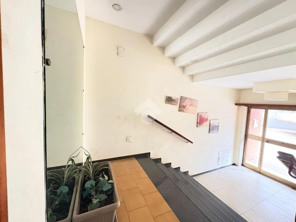 Pièces - 4-Bedroom Apartment with Balcony in Palermo