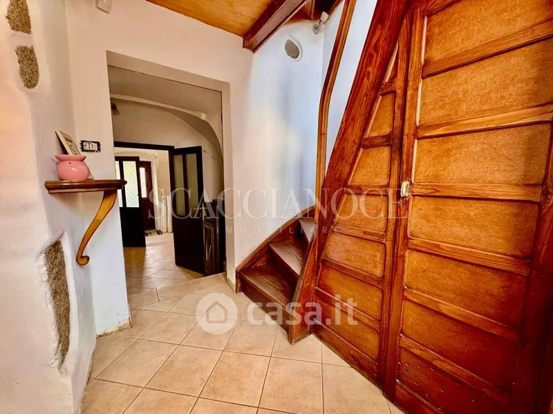 Pièces - Terraced House with Balcony in Valdilana