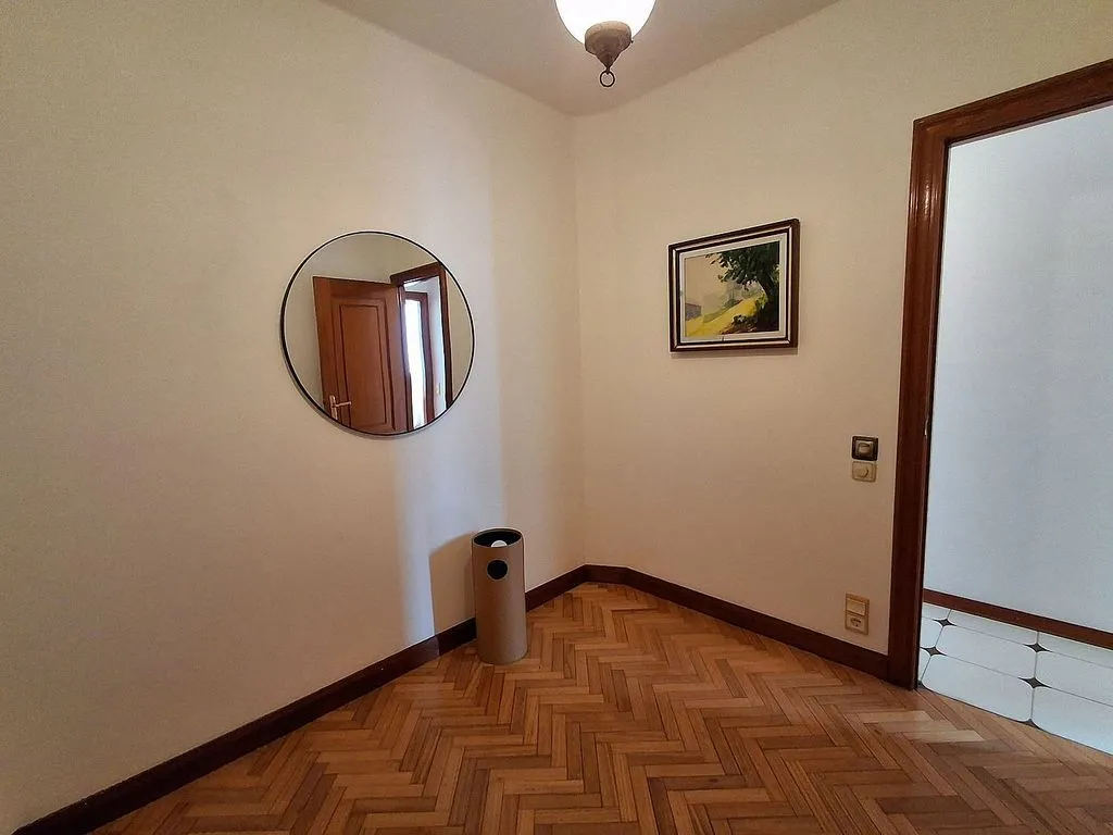 Entrée - Duplex with Terrace in Ferrol's Heart