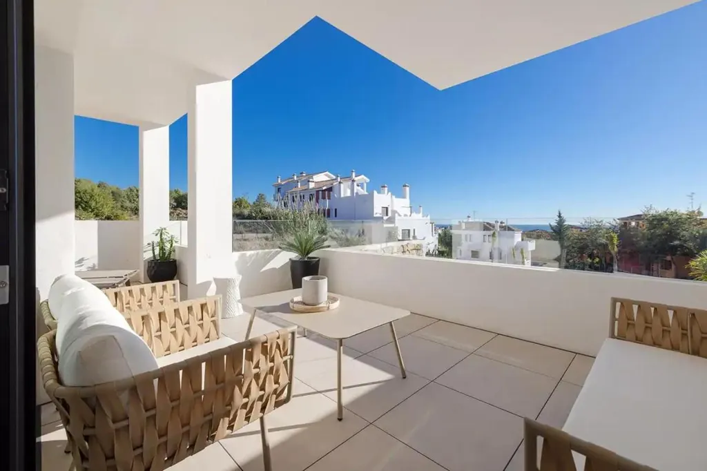 Terrass - Apartment with Pool in Casares Costa Golf