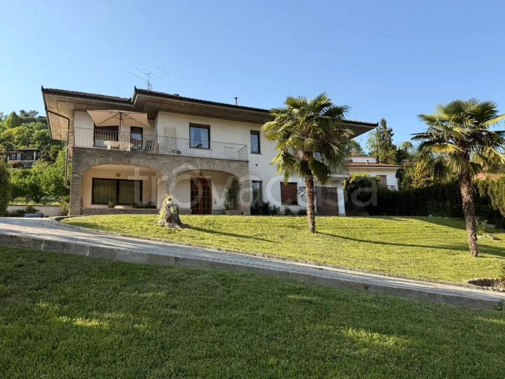 Välivaade - Villa with Garden and Pool in Vezza d'Alba