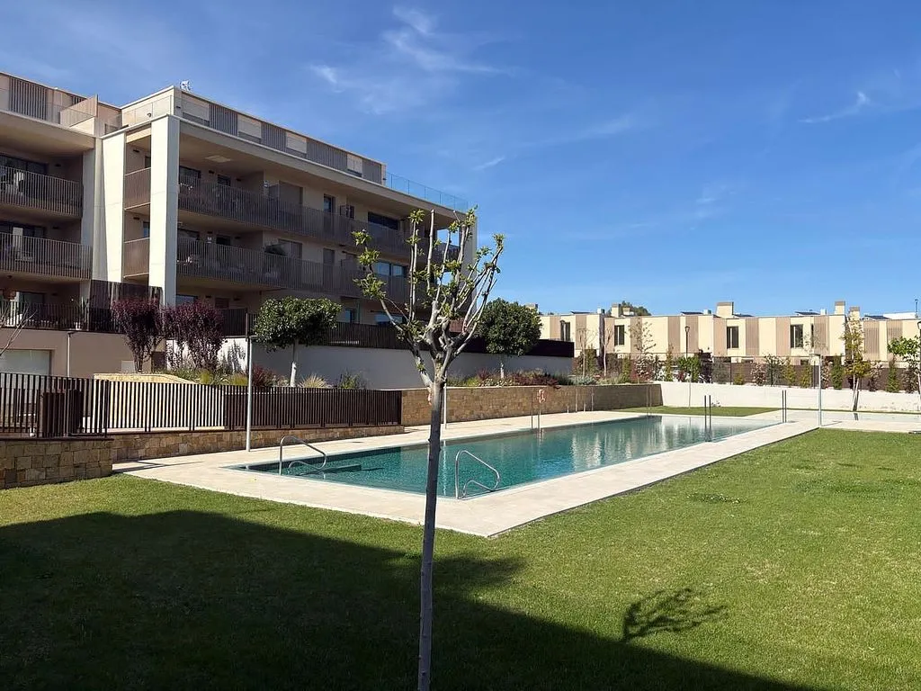Bassein - New Flat with Pool in Campolivar