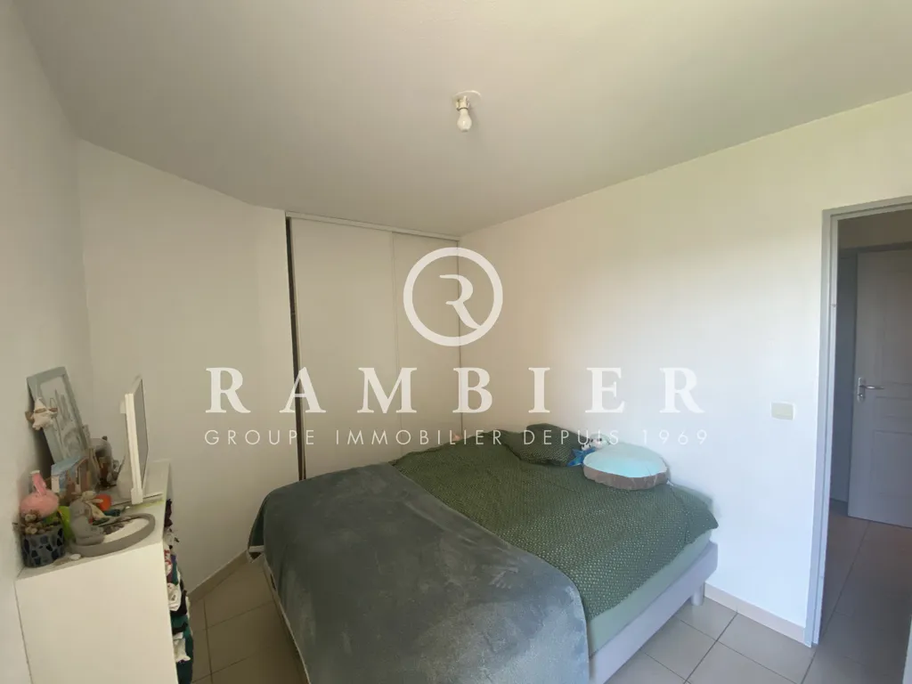 Bedrooms - Bright T2 Apartment with Loggia in Ovalie