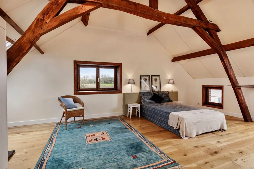 Magamistoad - Spacious House with Garden in Herne