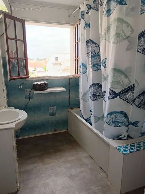 Bagni - Villa with Pool and Garage in Montady