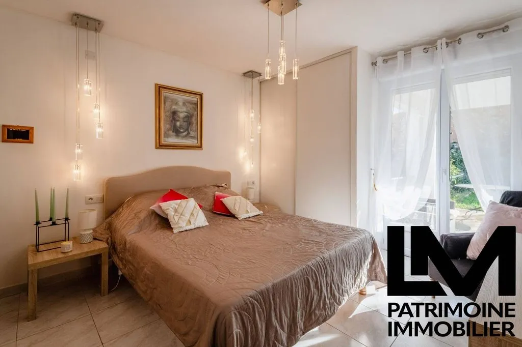 Bedrooms - Luxury Villa with Pool in Agde