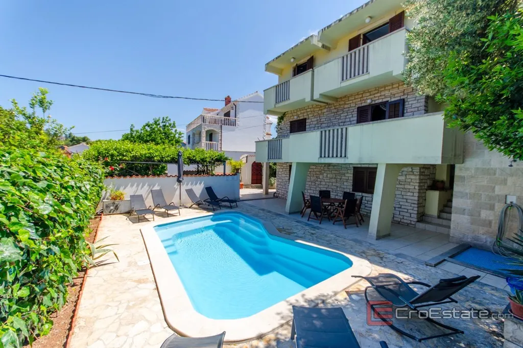 Piscina - Apartment House with Sea View on Brac