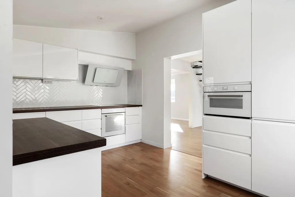 Cuisine - Renovated Villa with Garden in Matvik