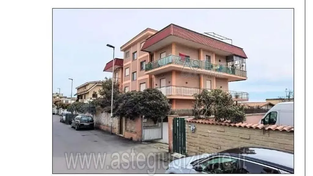 Extérieur - Apartment with Balcony in Pomezia