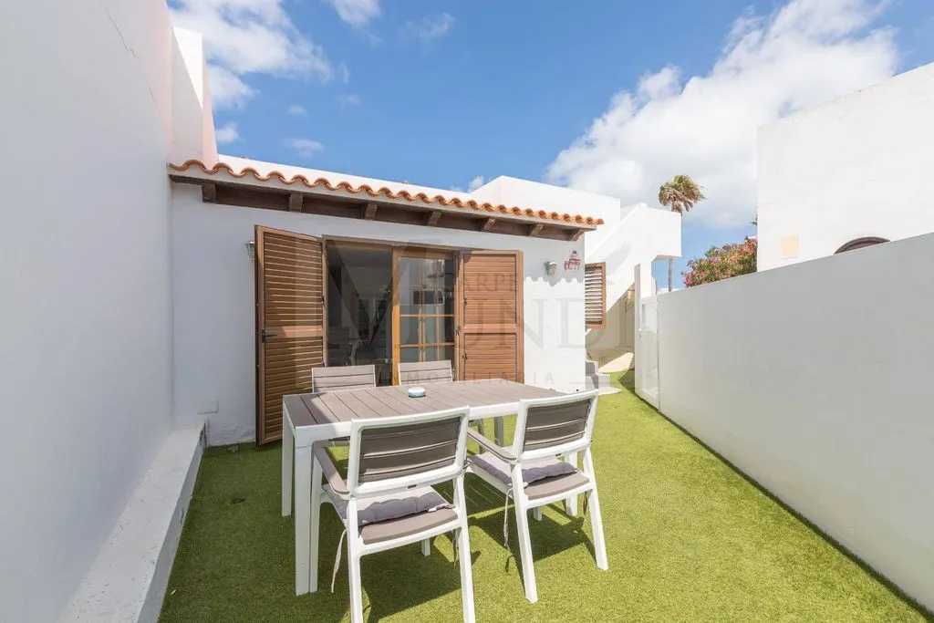 Terrass - Renovated Villa with Rooftop Terrace in Corralejo