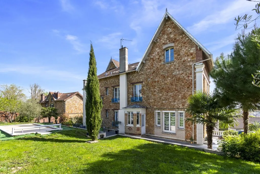 Välivaade - Luxury House with Panoramic View in Hardricourt