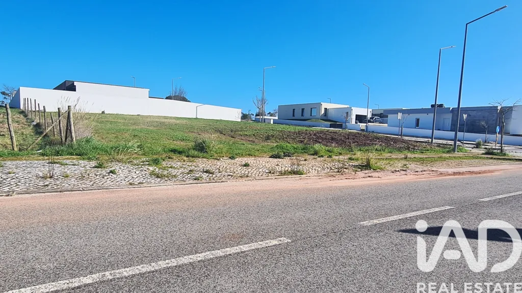 Giardino - Urban Plot with Panoramic Views in Caldas da Rainha