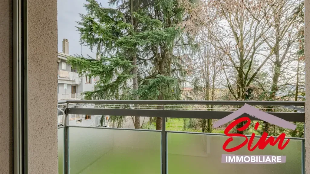 Balcon - Four-room Flat with Balcony in San Paolo