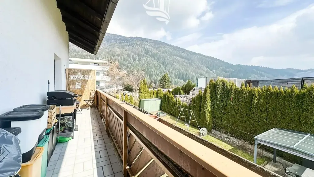 Balcon - Flat with Balconies in Falzes