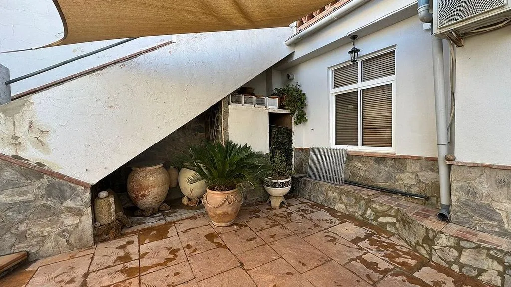 Aed - Chalet with Terrace in Riogordo