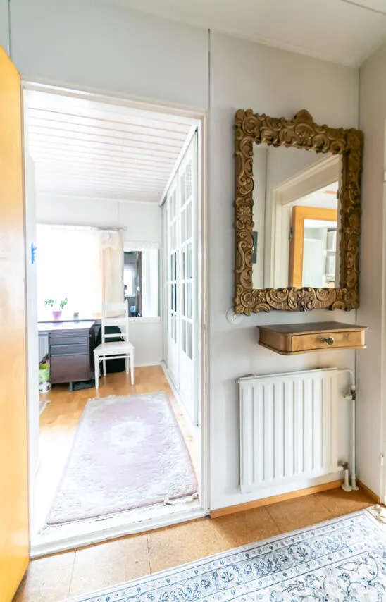 hallway_entrance