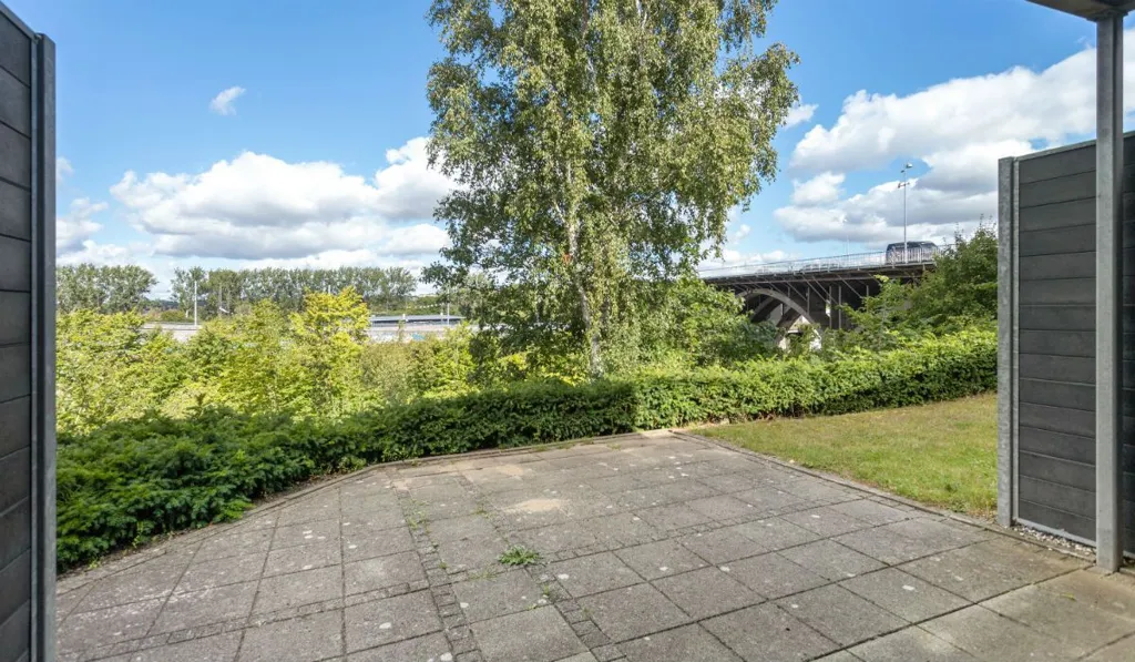 Terrasse - Two-Bedroom Apartment with Terrace in Aarhus C