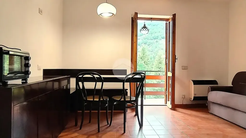 Elutuba - Apartment with Balcony in Filettino