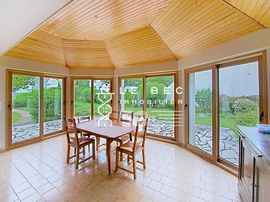 Sala da pranzo - House with Constructible Land in Lorient