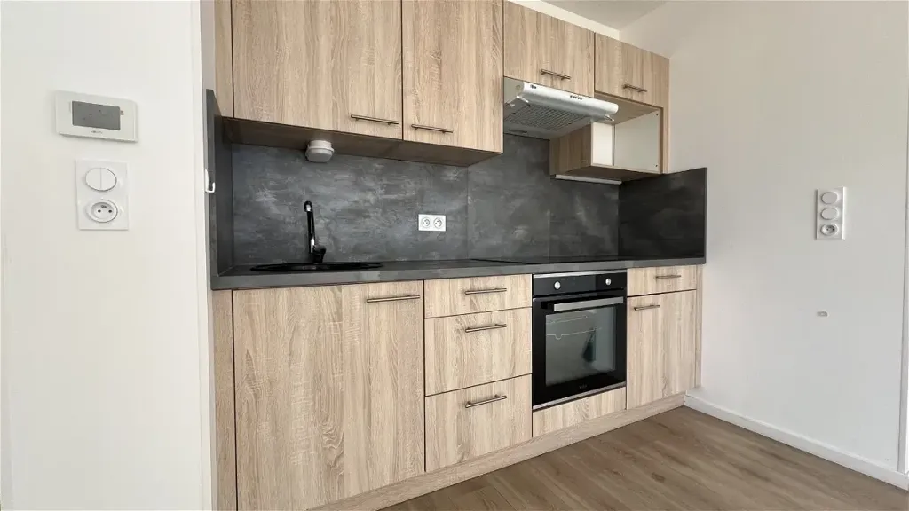 Kitchen - Studio with Balcony in Ostwald