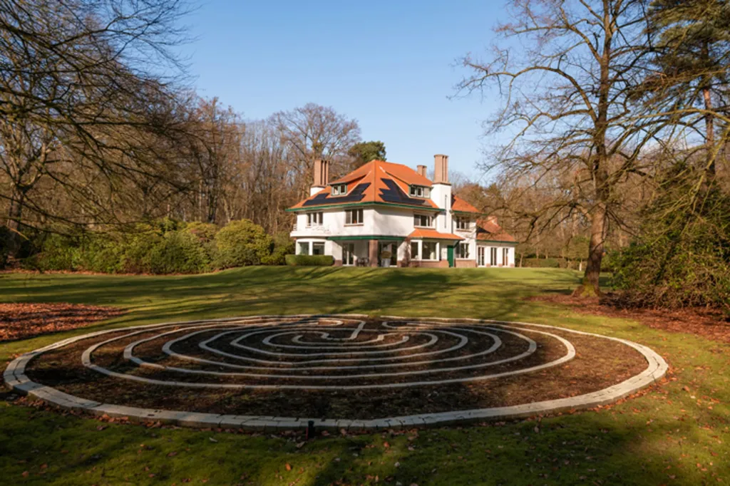 Jardin - Villa de Caractère avec Terrasse à Kapellen