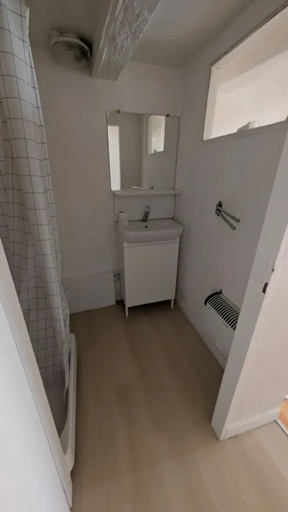 Vannitoad - Studio with City Centre Location in Metz