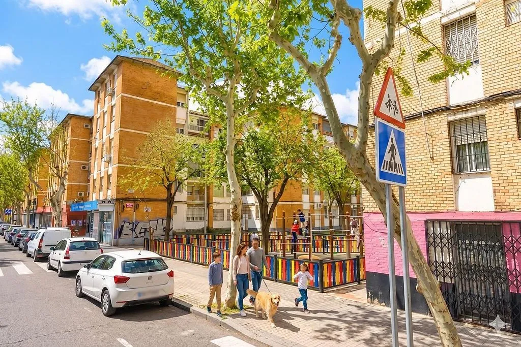Extérieur - Apartment with Balcony in South Sector