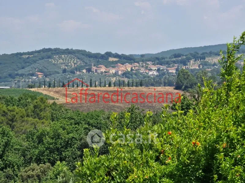 Trilocale with Garden and Pool in Santa Luce