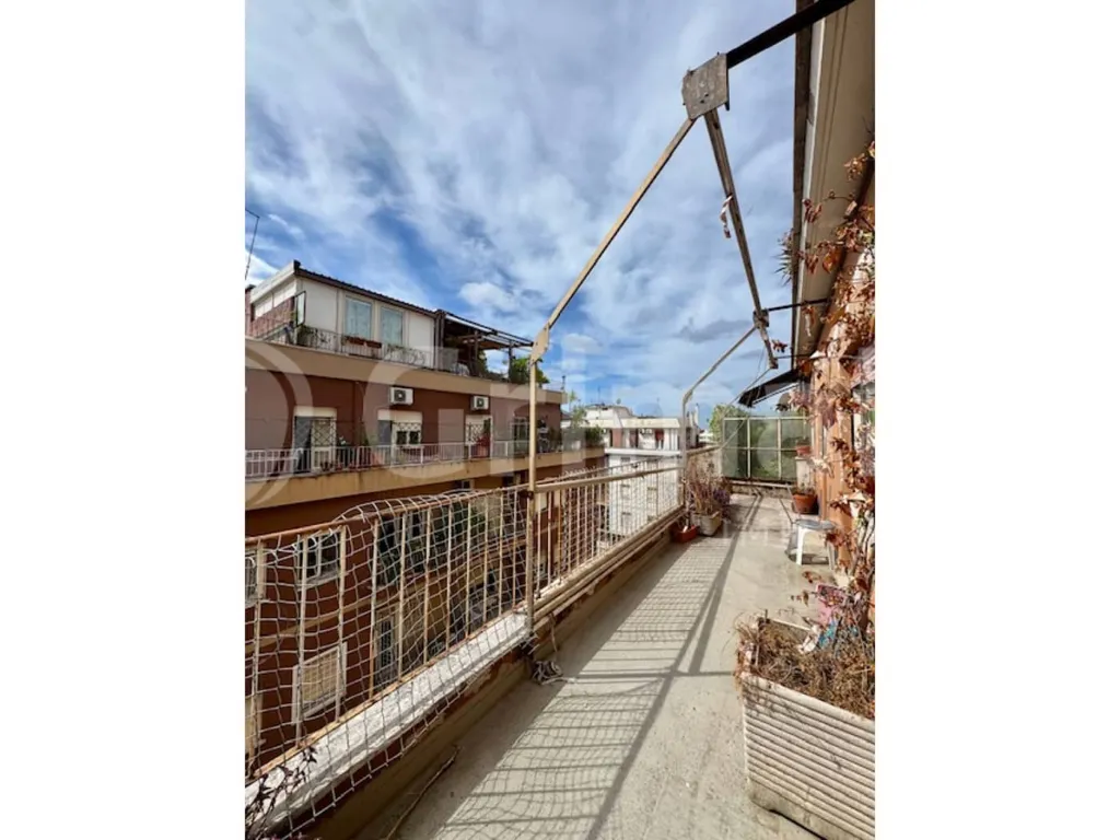 Rõdu - Apartment with Balcony in Rome, Via Di Boccea