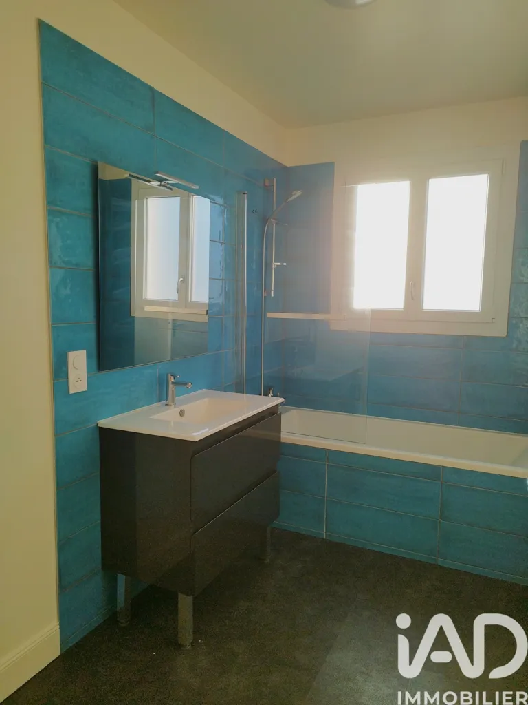 Vannitoad - Spacious Apartment with Balcony in Millau