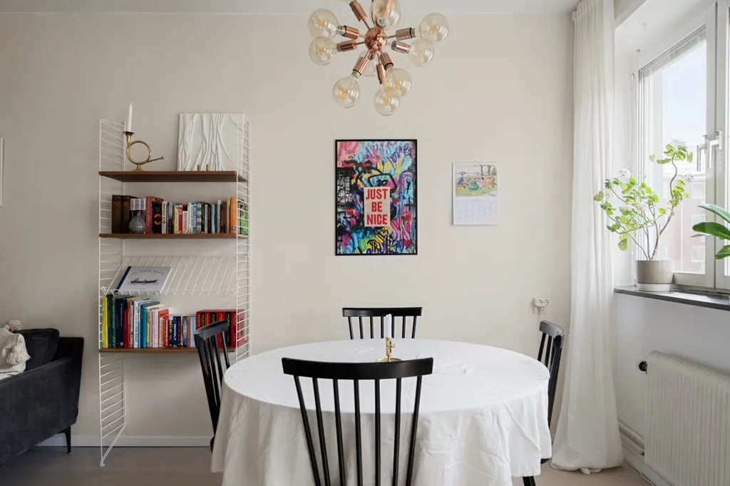 Sala da pranzo - Two-Bedroom Flat with Open Plan in City Centre