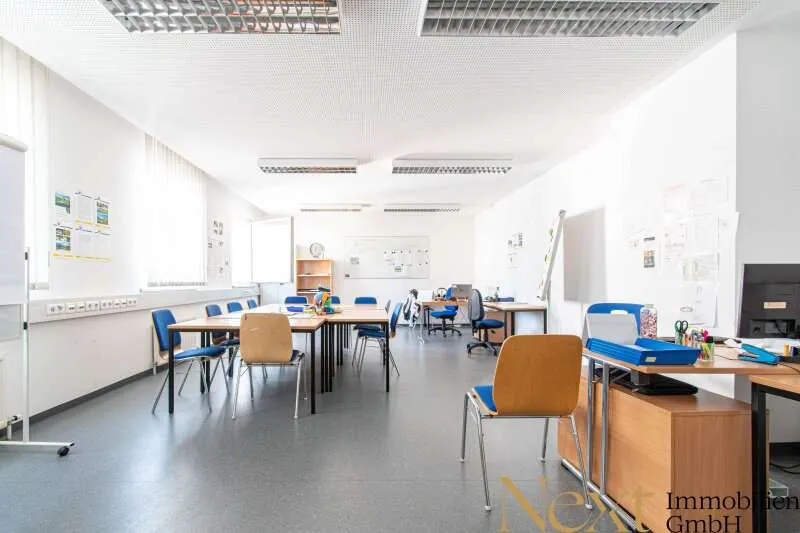 Bureau - Office Space with Parking in WDZ 2, Wels